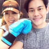 Personal trainer with client